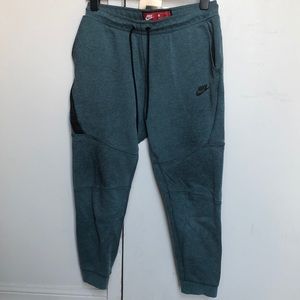 Nike Tech fleece slim tapered joggers